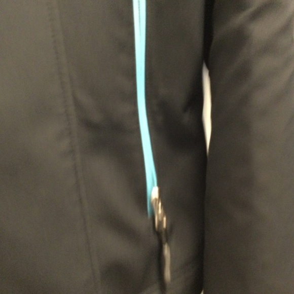 Like New Ladies Alpine Tek Jacket - Picture 5 of 15